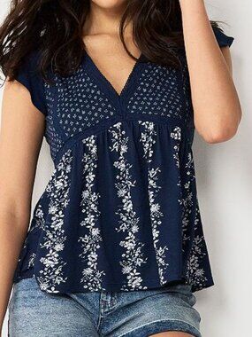 Junior's SO Peplum Flutter Sleeve V-Neck Top - Navy Floral - X-Small - NWT